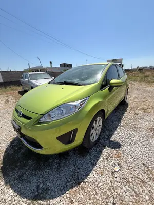 Ford Fiesta 2013 — 2