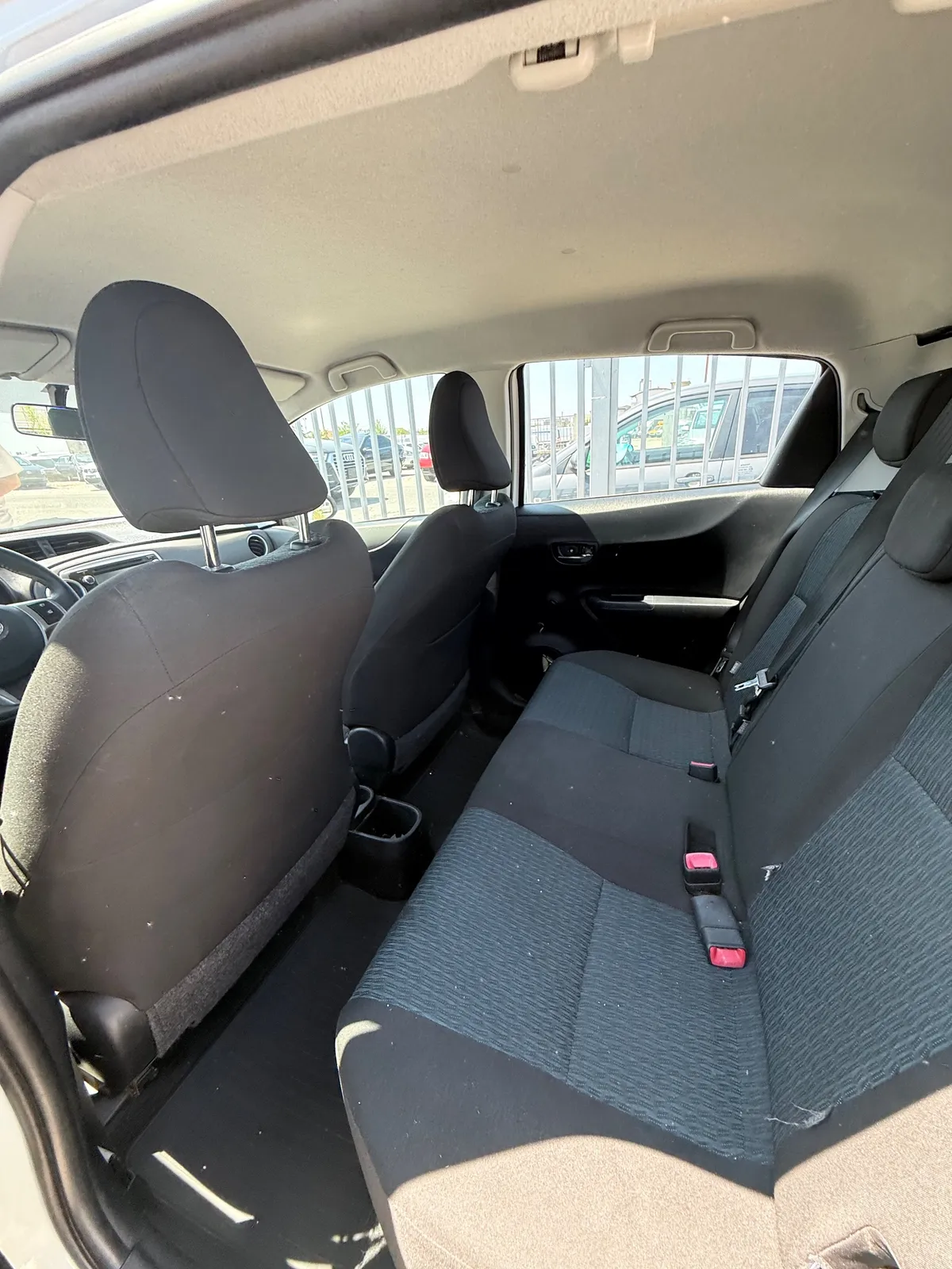 Toyota Yaris, 2012 — 7