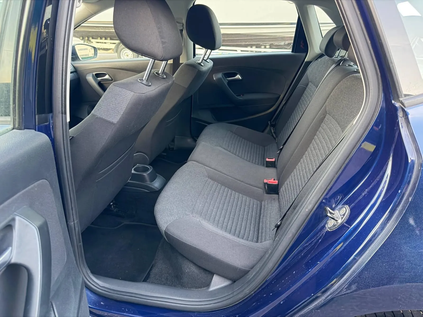 Volkswagen Polo, 2015 — 8