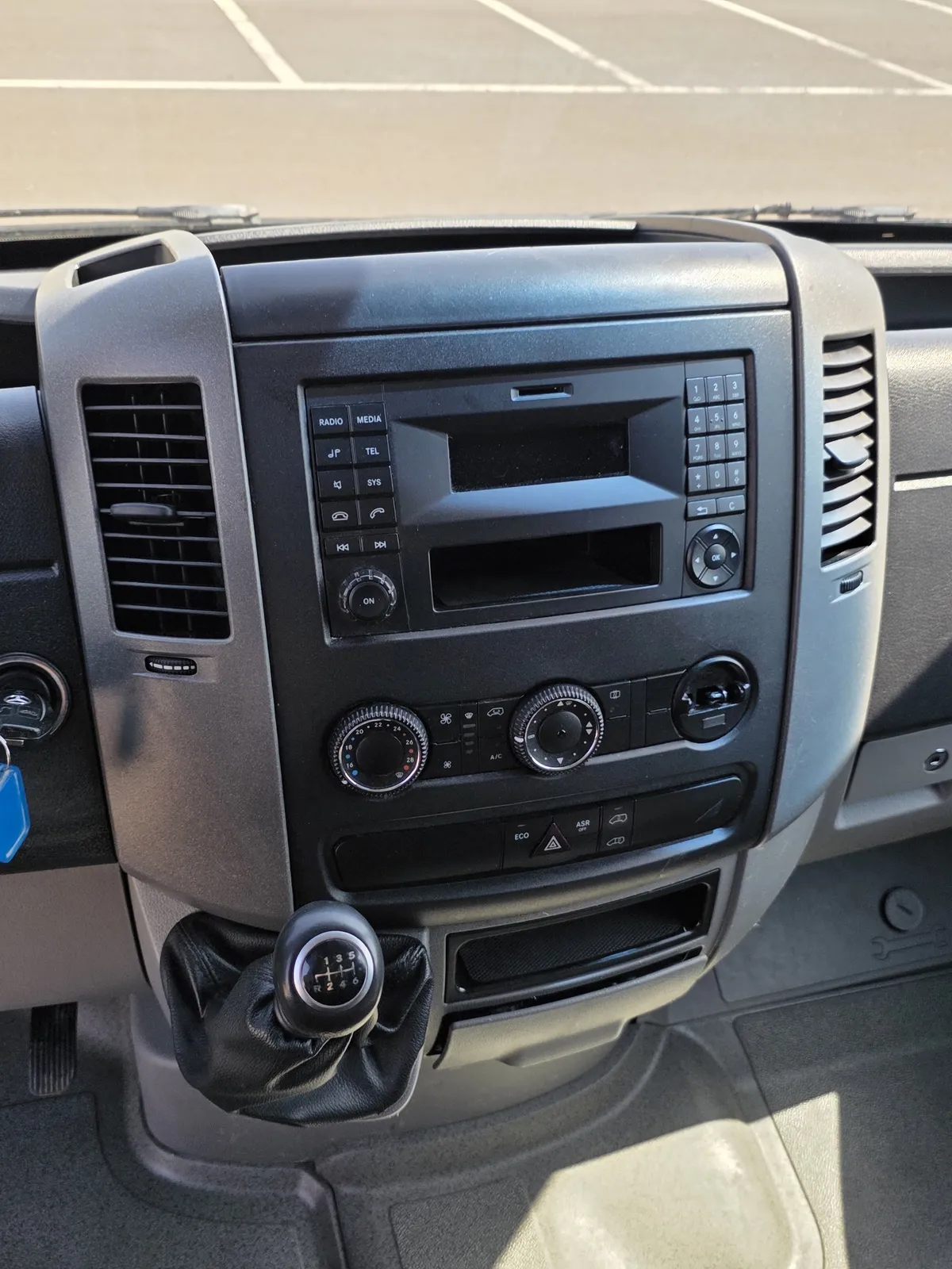 Mercedes-Benz Sprinter, 2015 — 6