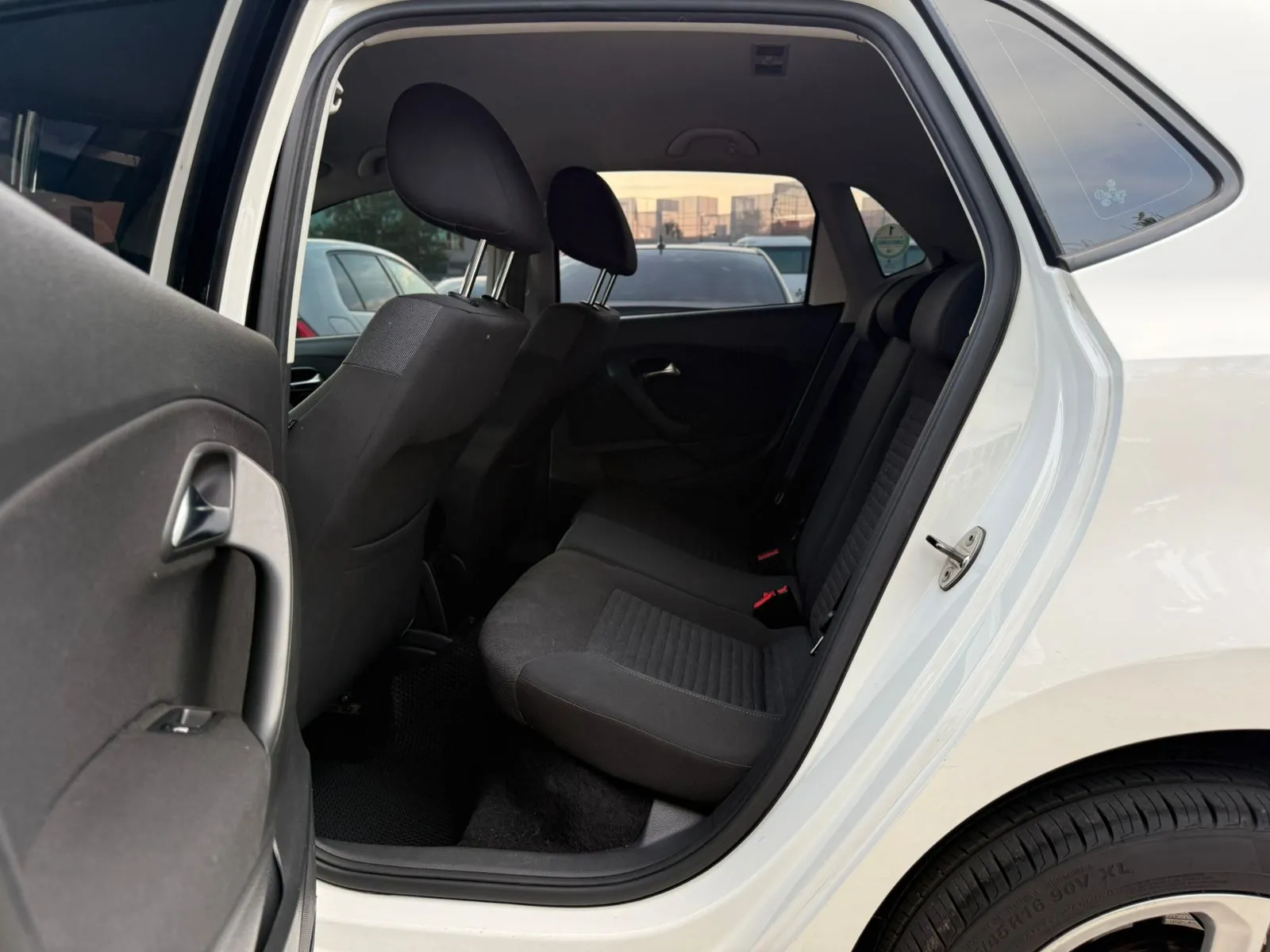 Volkswagen Polo, 2013 — 9