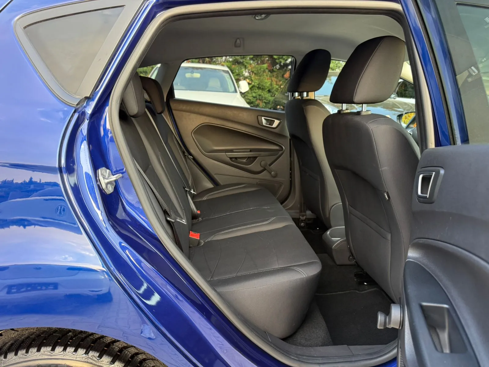 Ford Fiesta, 2015 — 7