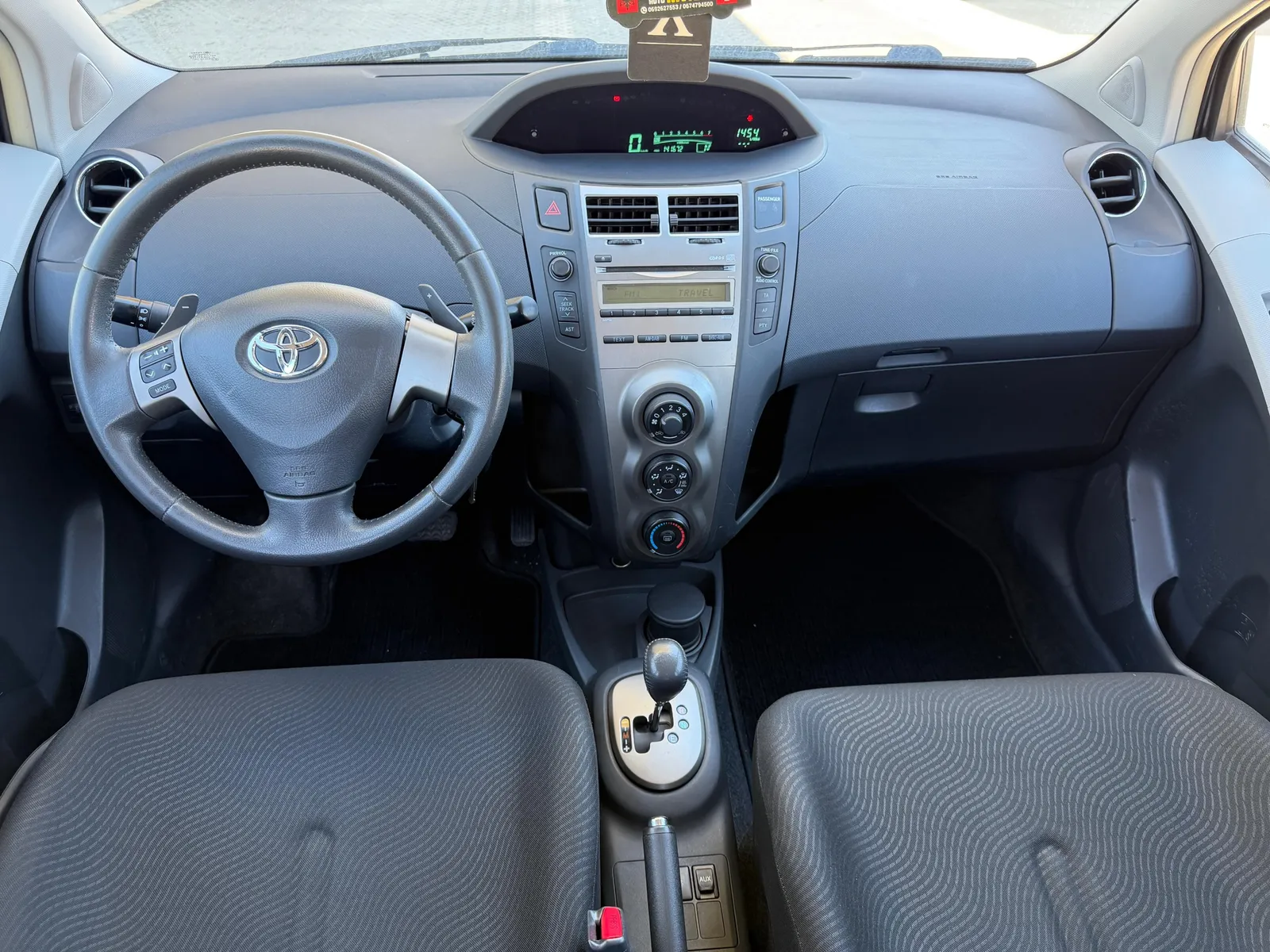 Toyota Yaris, 2011 — 7