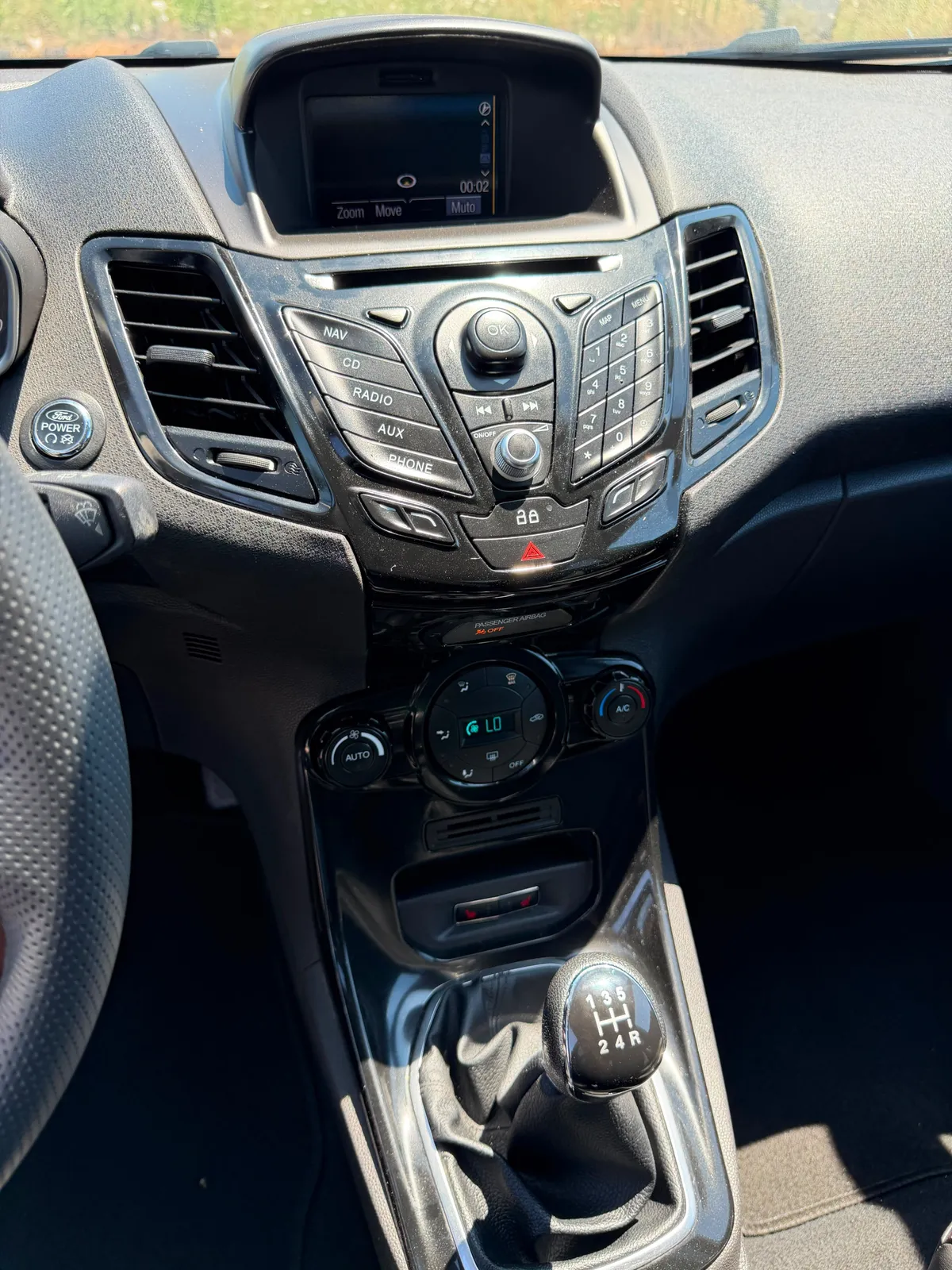 Ford Fiesta, 2013 — 16
