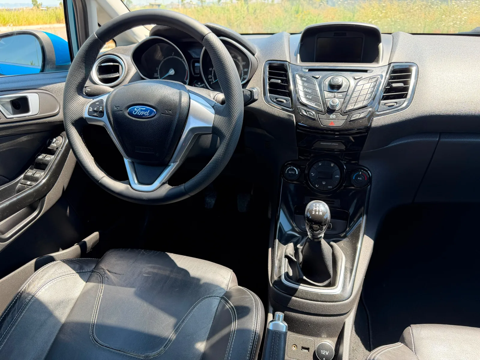 Ford Fiesta, 2013 — 12