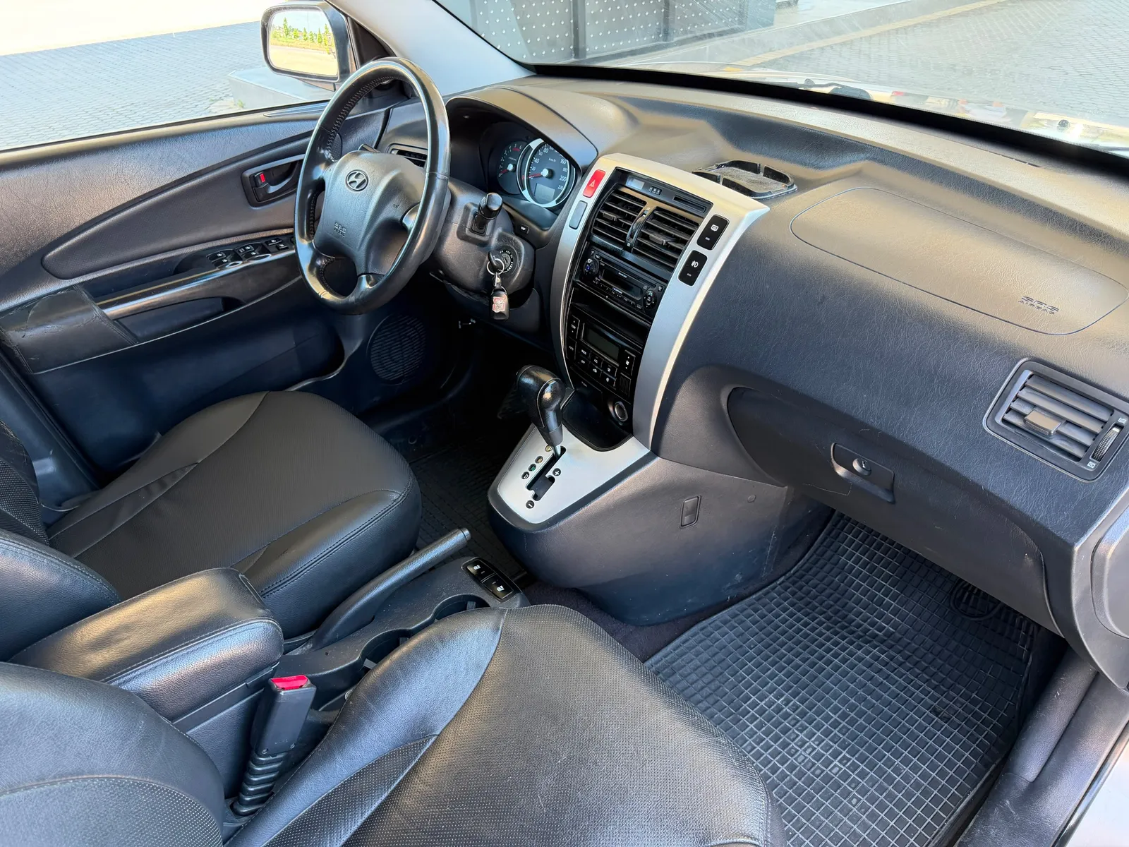 Hyundai Tucson, 2008 — 14