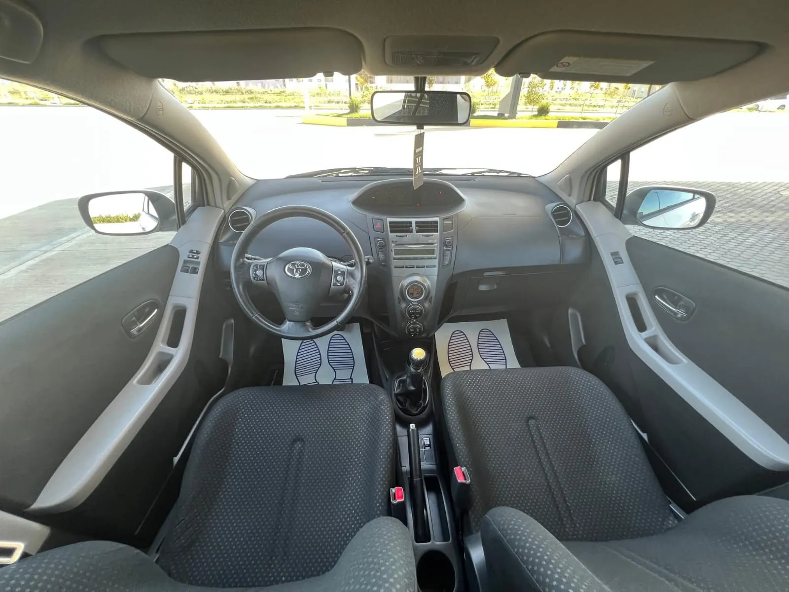 Toyota Yaris, 2010 — 9