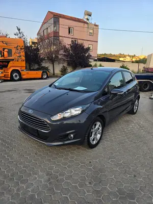 Ford Fiesta 2015 — 2