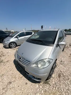 Mercedes-Benz A-Class 2009 — 2