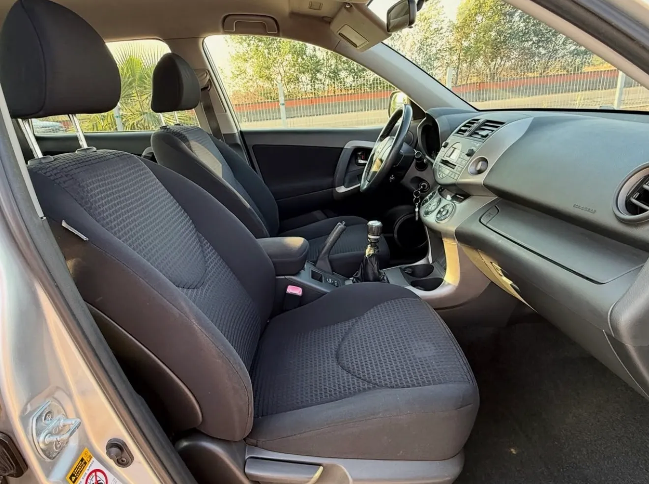 Toyota RAV4, 2006 — 8