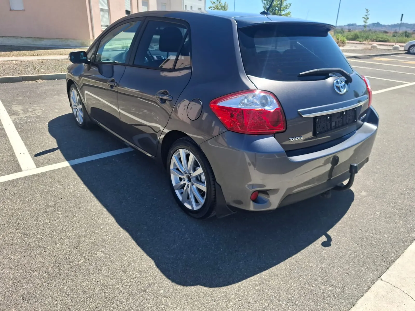 Toyota Auris, 2010 — 3