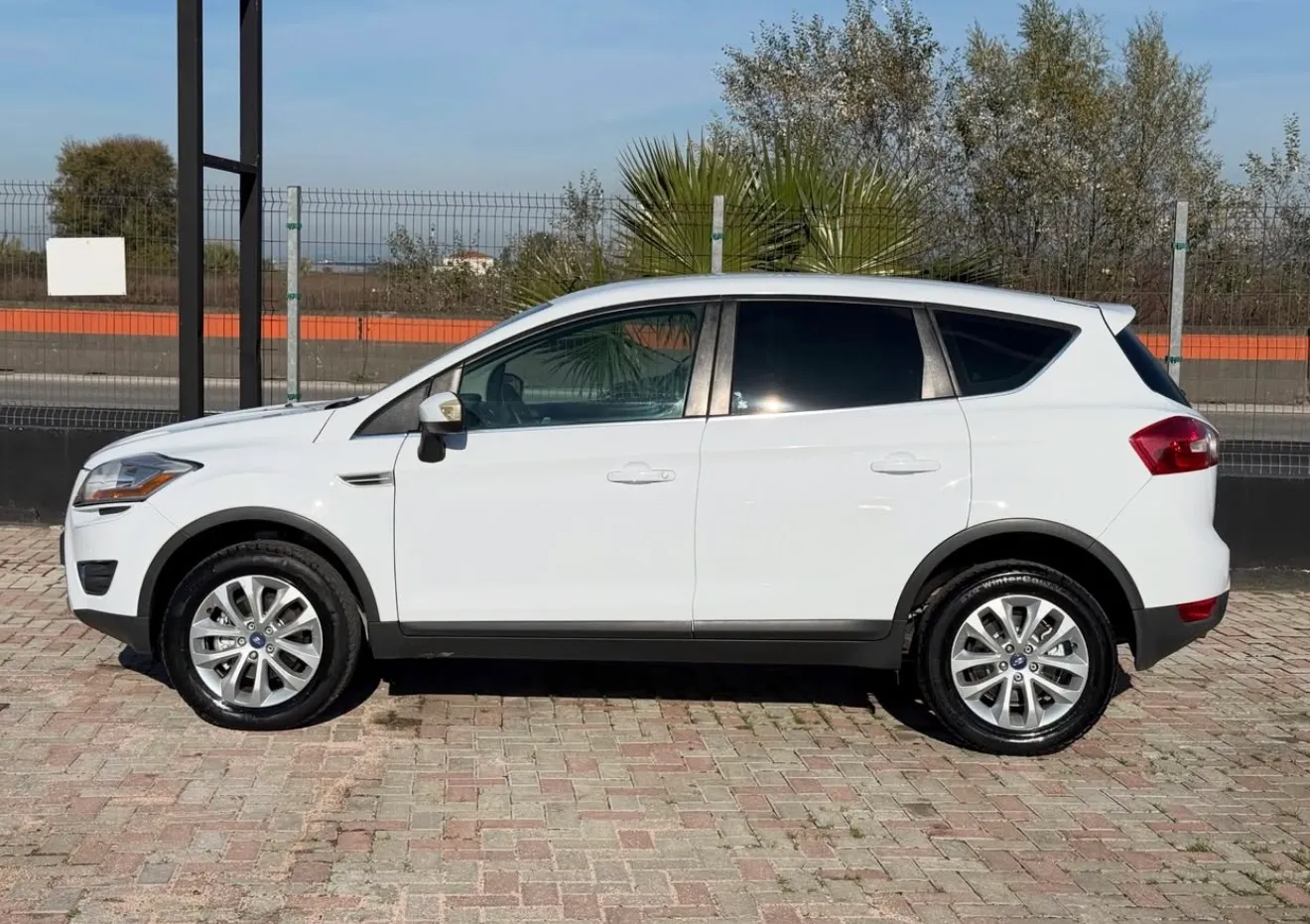 Ford Kuga, 2011 — 6