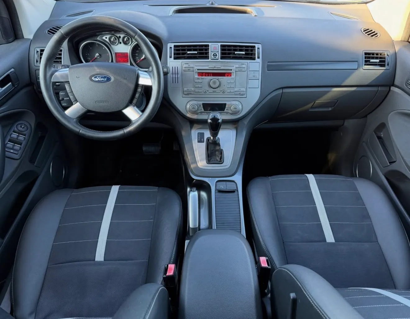 Ford Kuga, 2011 — 9