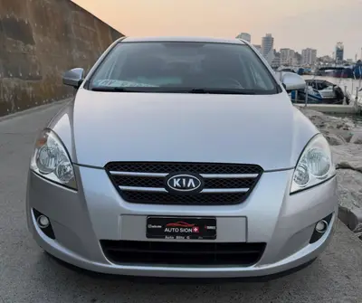 Kia Ceed 2008 — 2