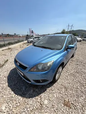 Ford Focus 2011 — 2