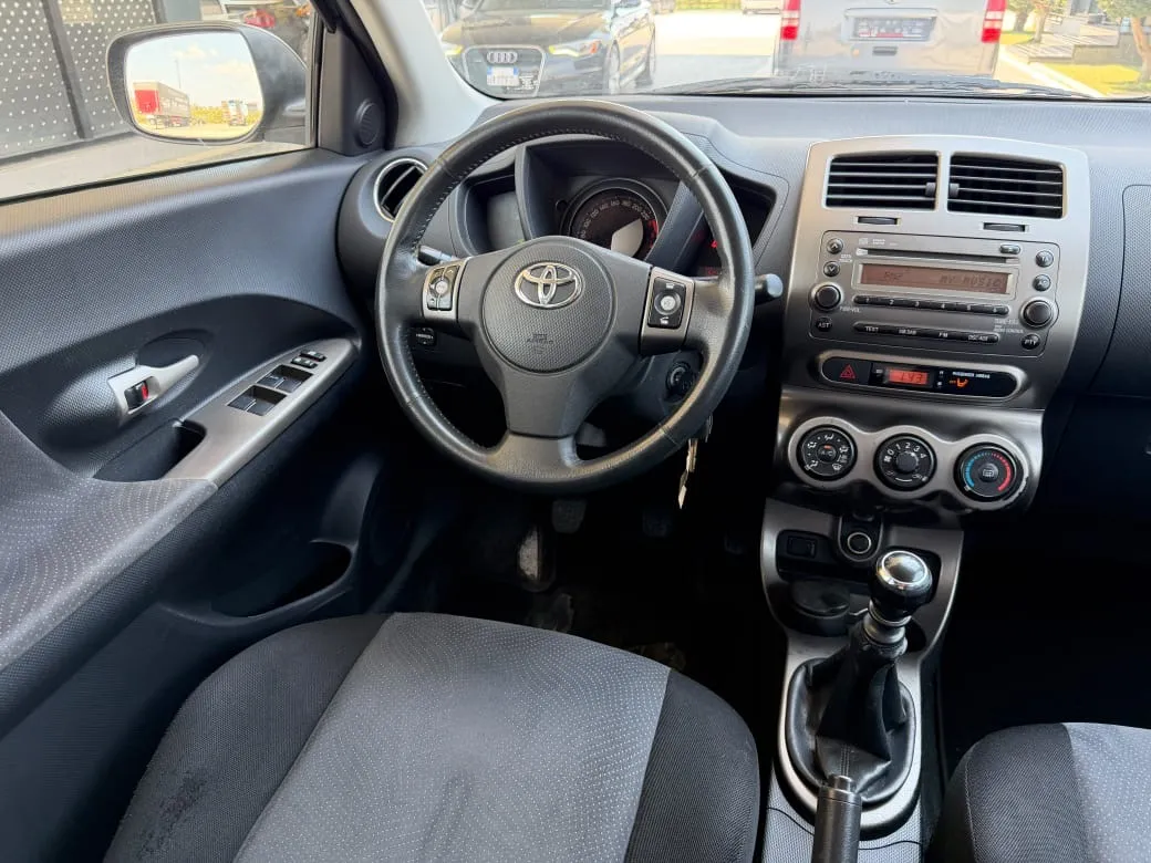 Toyota Urban, 2013 — 12