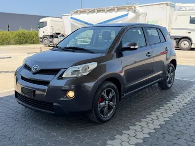 Toyota Urban 2013