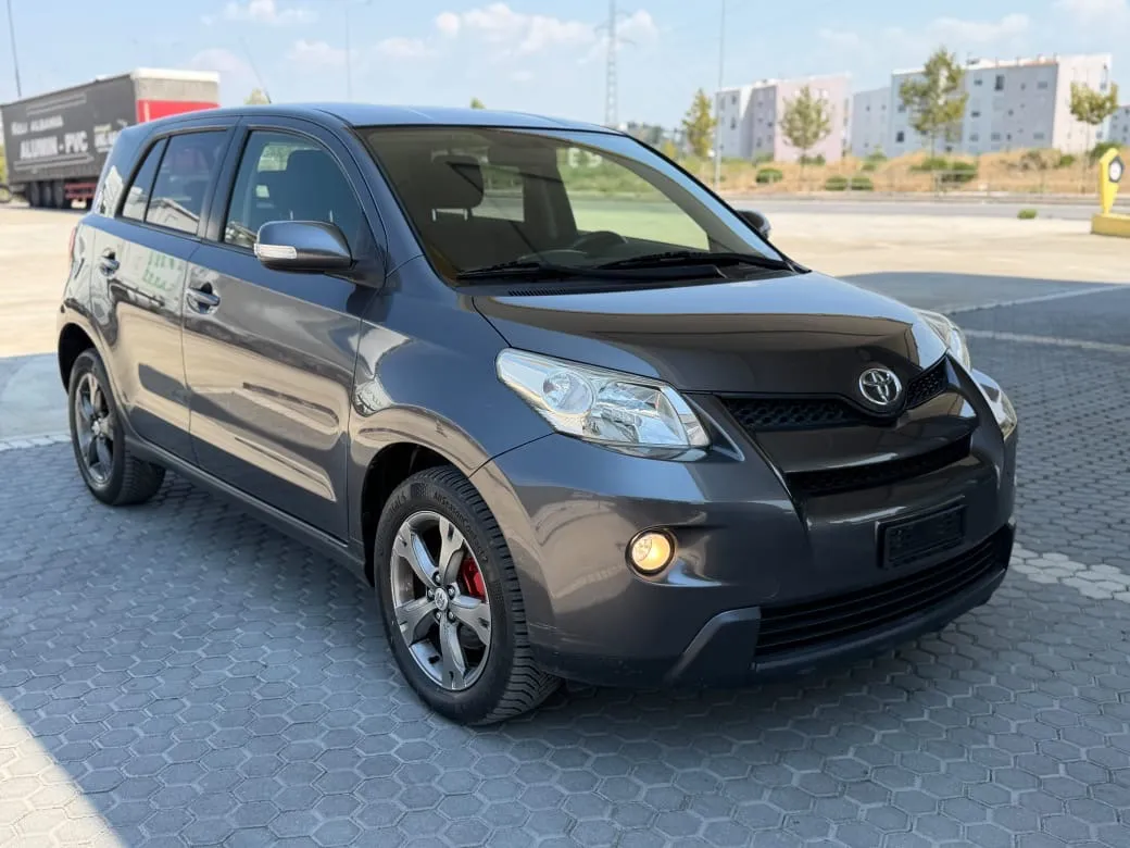 Toyota Urban, 2013 — 2
