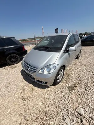 Mercedes-Benz A-Class 2009 — 2