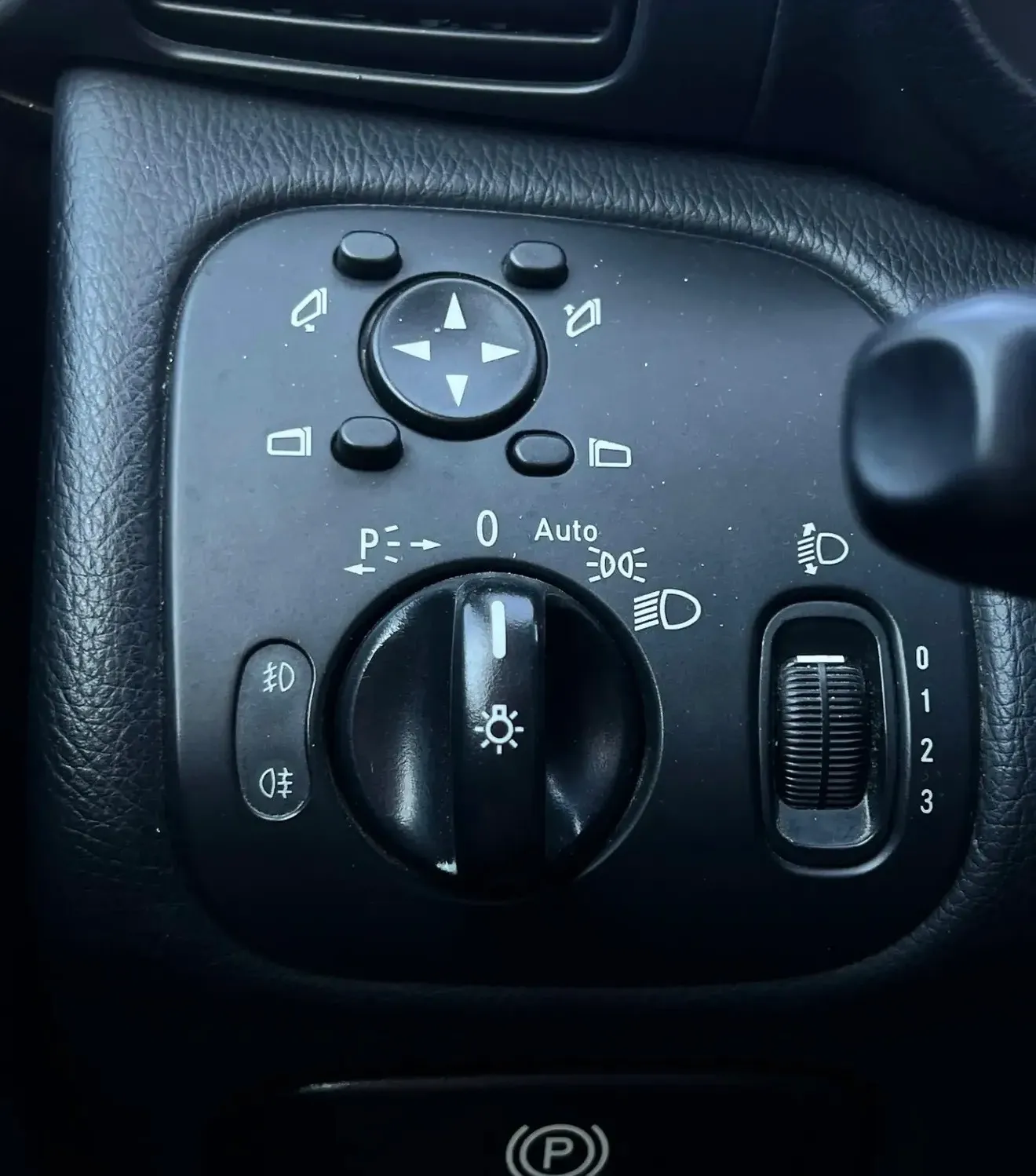 Mercedes-Benz C-Class, 2006 — 17