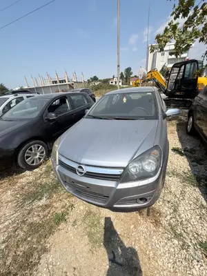 Opel Astra 2006 — 2