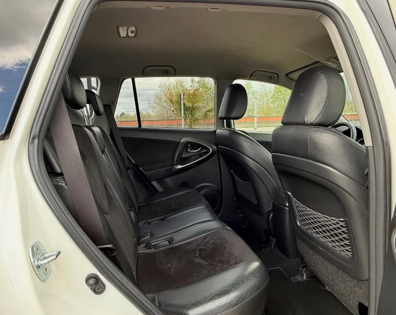 Toyota RAV4, 2012 — 8
