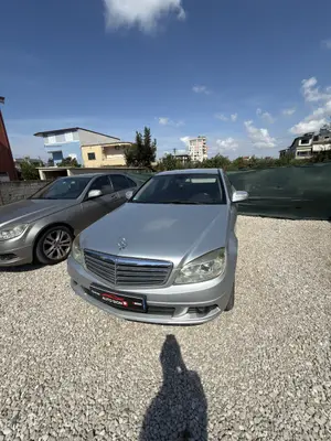 Mercedes-Benz C-Class 2010 — 2