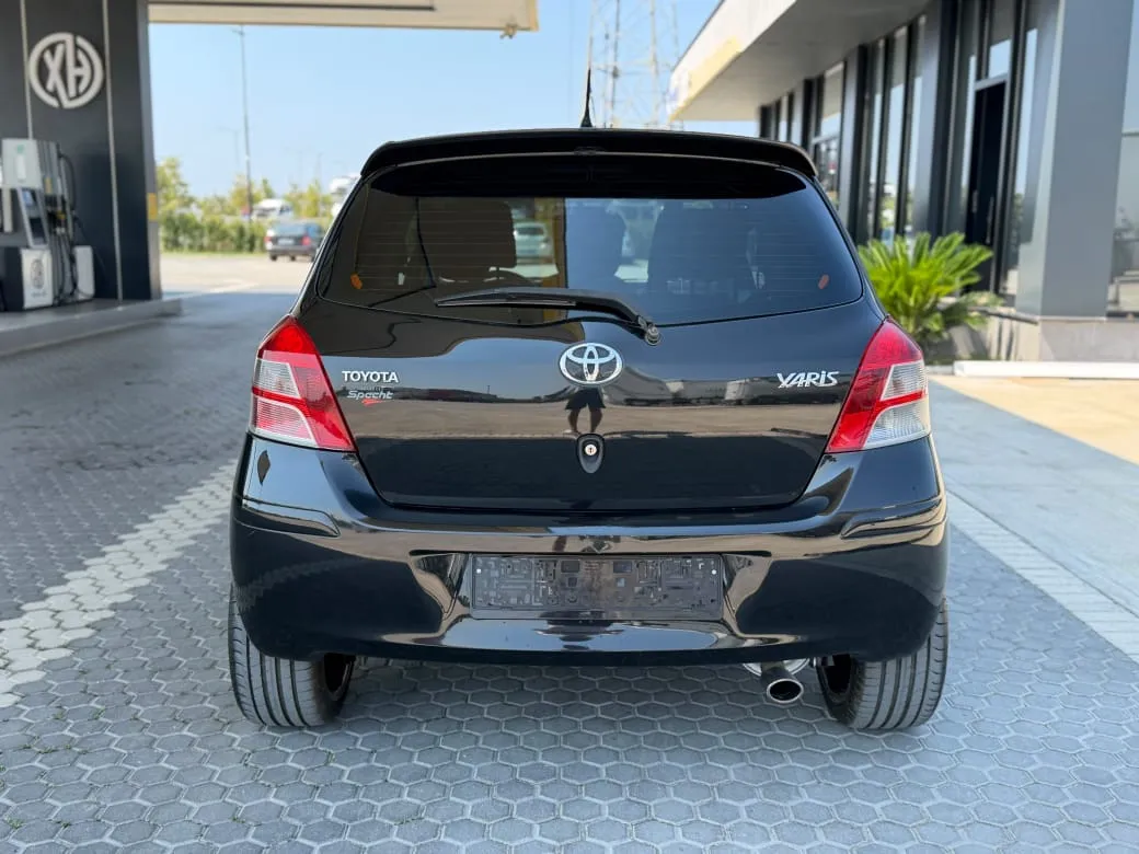 Toyota Yaris, 2010 — 4