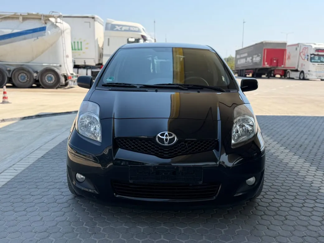 Toyota Yaris, 2010 — 5