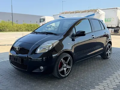 Toyota Yaris 2010 — 2