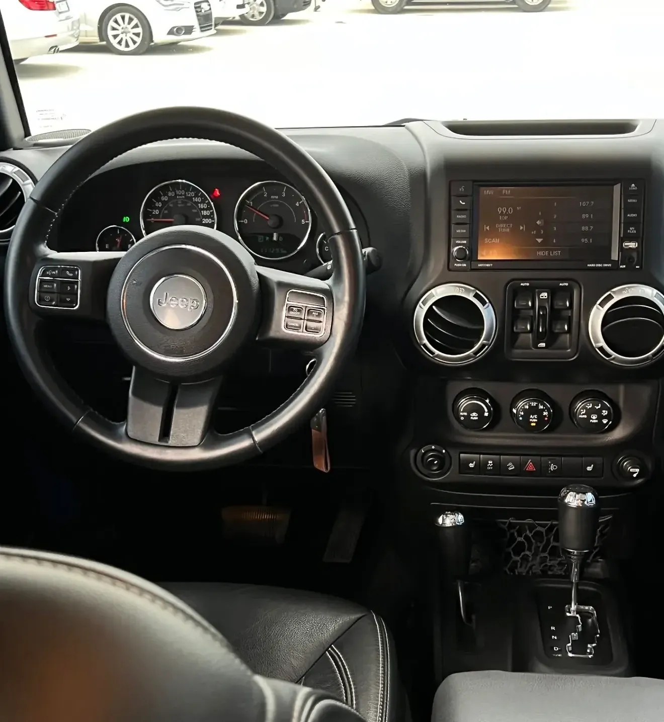 Jeep Wrangler, 2015 — 9