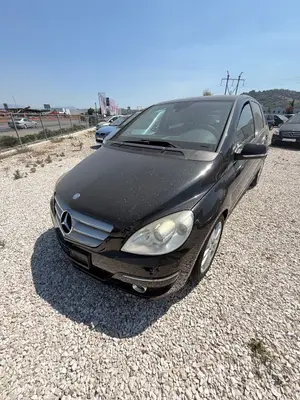 Mercedes-Benz B-Class 2010 — 2