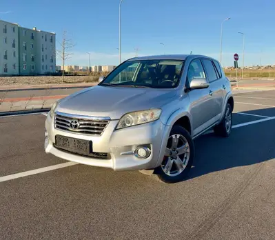Toyota RAV4 2011