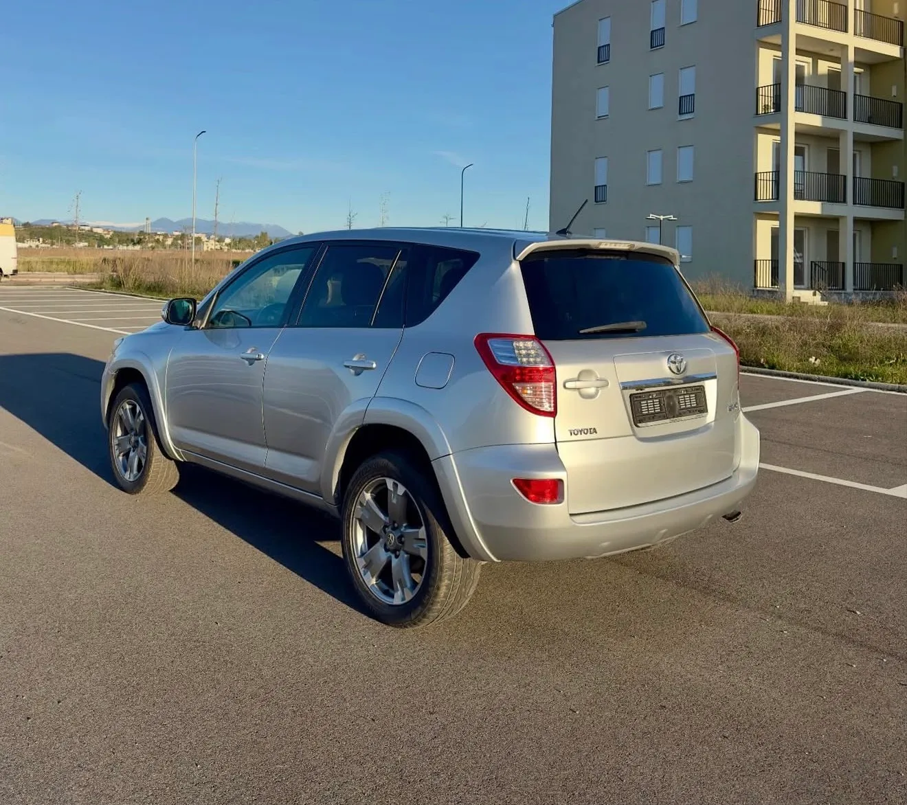 Toyota RAV4, 2011 — 6