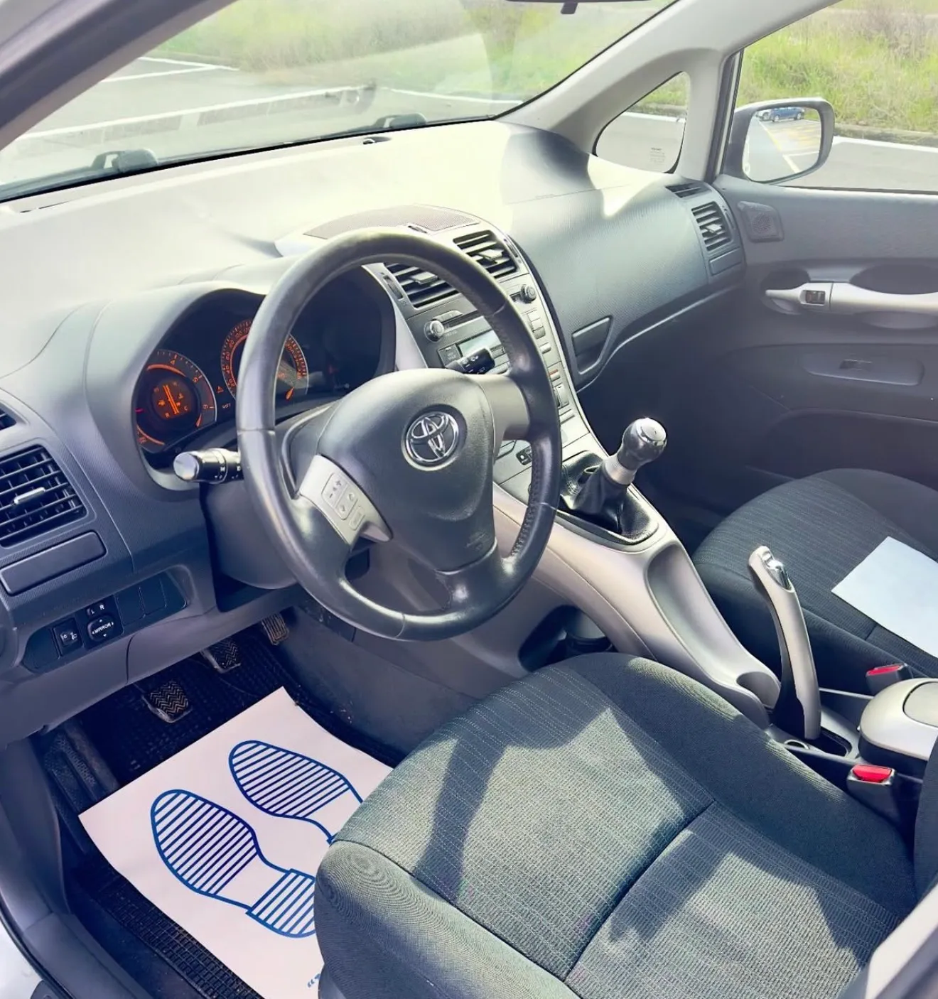 Toyota Auris, 2008 — 8