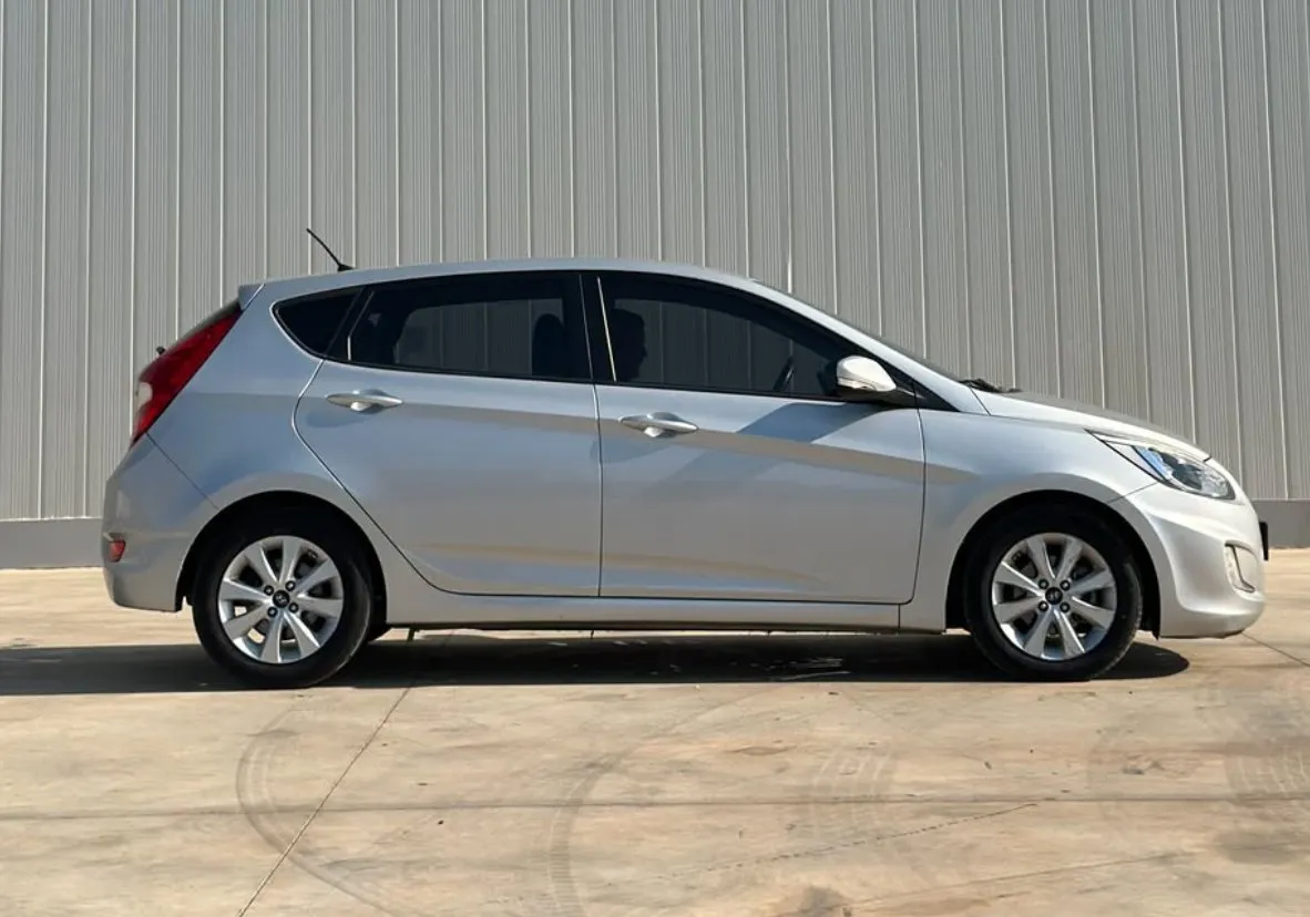 Hyundai Accent, 2015 — 6