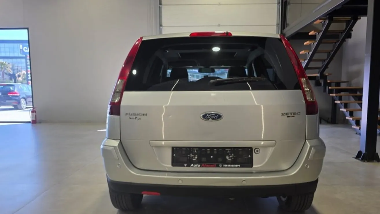 Ford Fusion, 2008 — 11