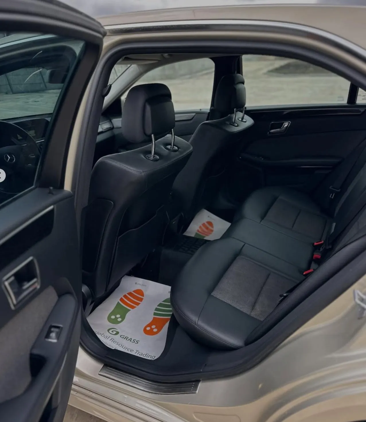 Mercedes-Benz E-Class, 2010 — 7