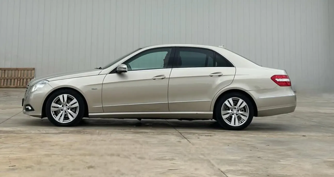 Mercedes-Benz E-Class, 2010 — 3
