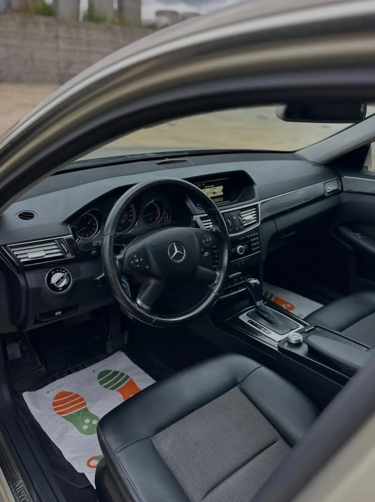 Mercedes-Benz E-Class, 2010 — 10