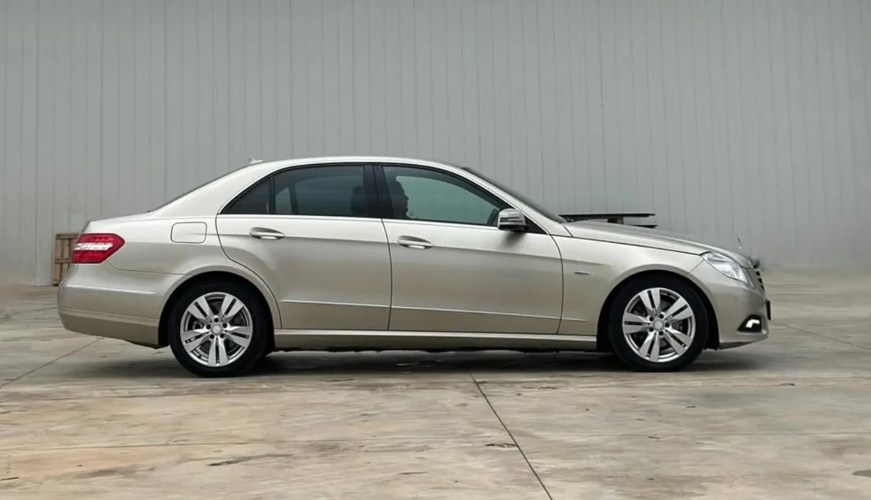 Mercedes-Benz E-Class, 2010 — 9