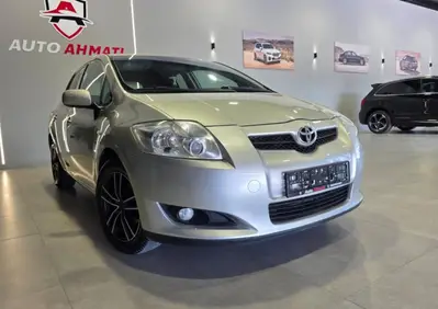 Toyota Auris 2007 — 2