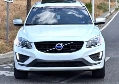 Volvo XC60 2015 — 2