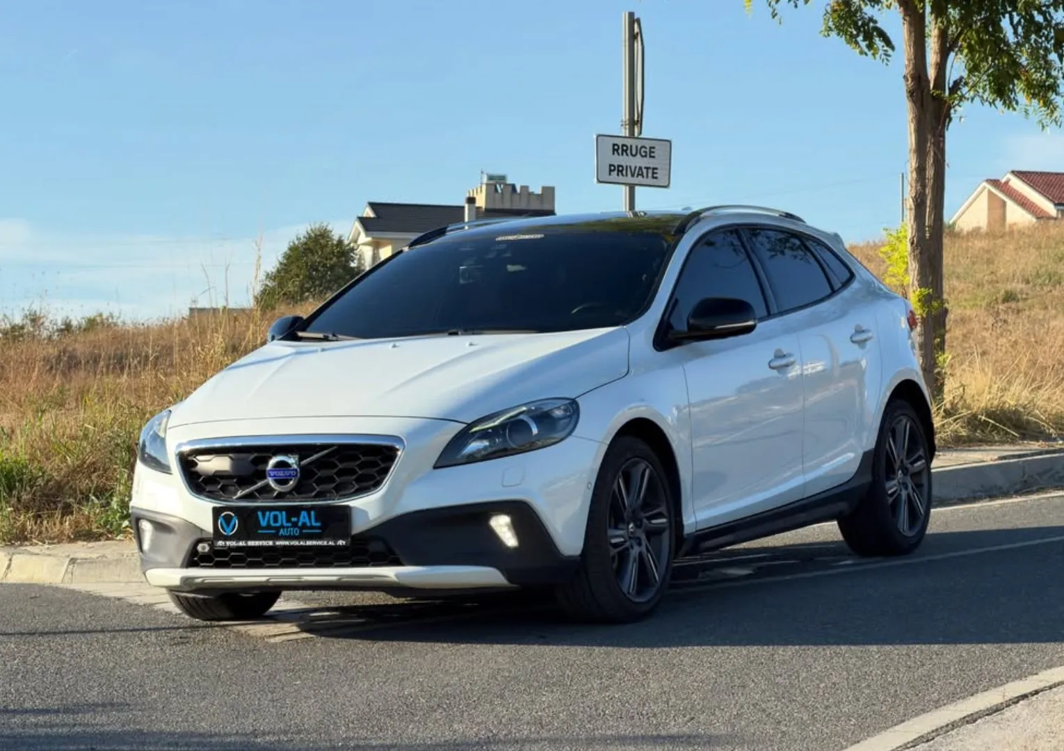 Volvo V40, 2015 — 1