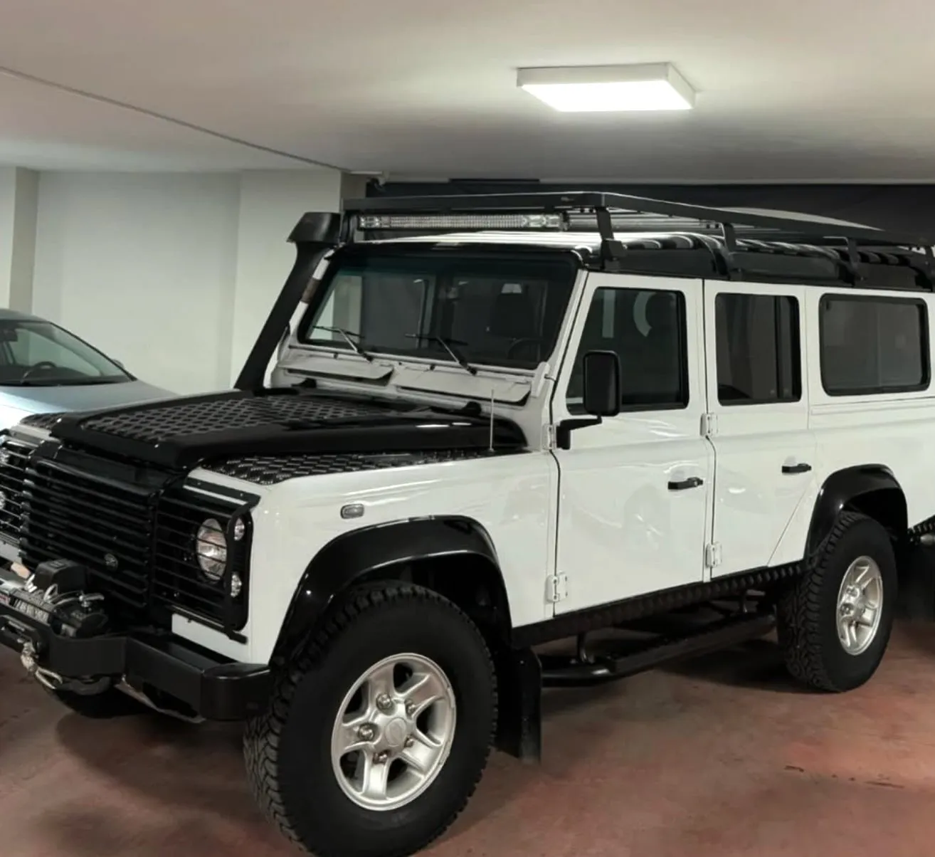Land Rover Defender, 2004 — 1