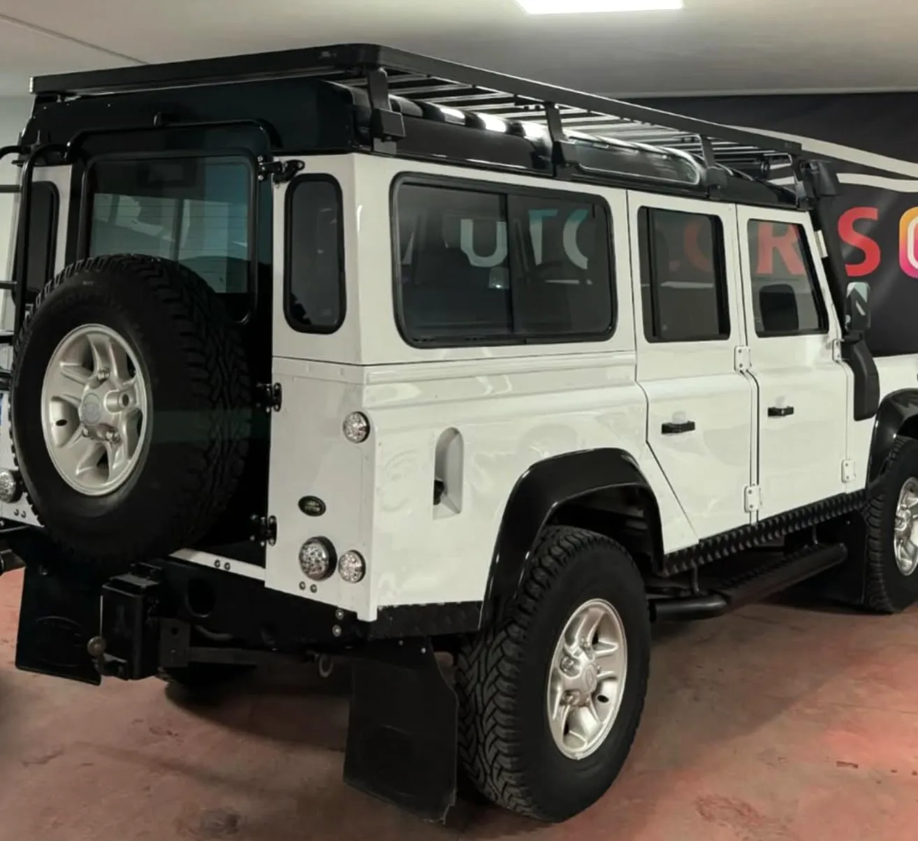 Land Rover Defender, 2004 — 5