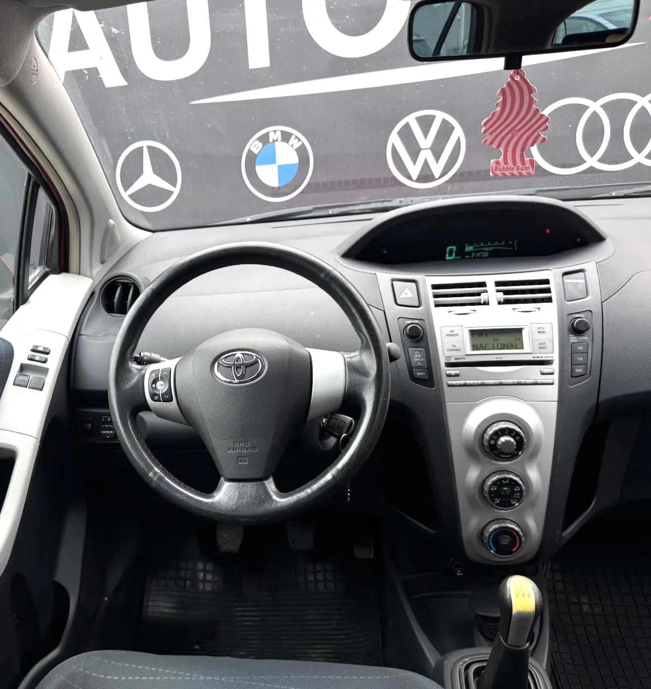 Toyota Yaris, 2008 — 9