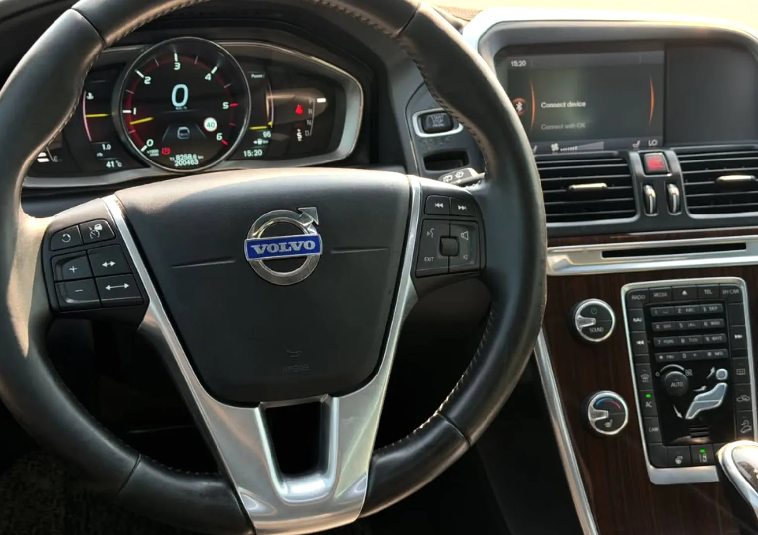 Volvo XC60, 2015 — 8