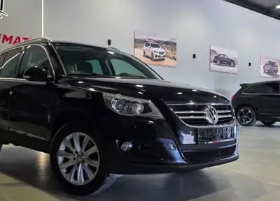Volkswagen Tiguan 2010 — 2