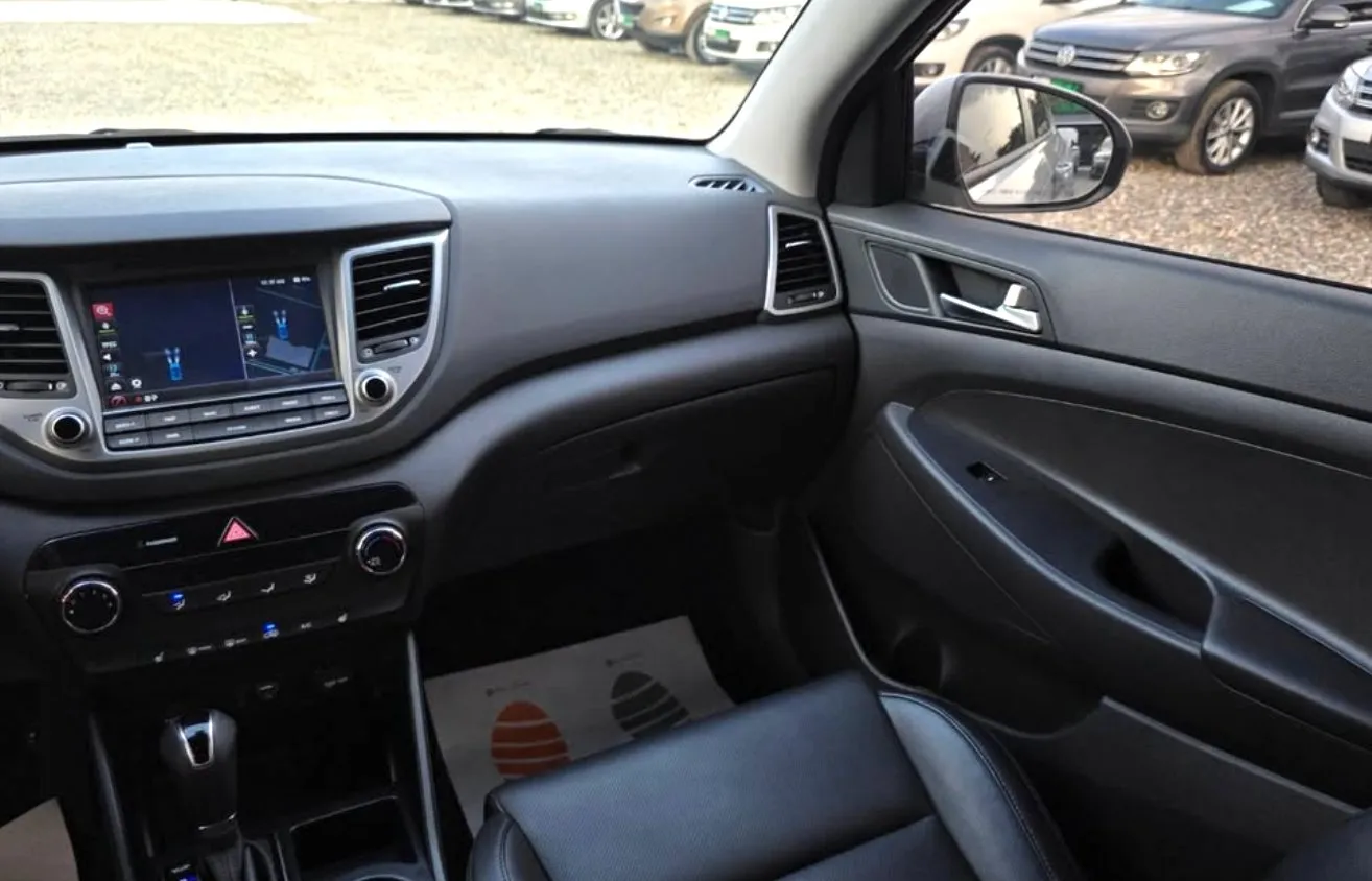 Hyundai Tucson, 2015 — 13